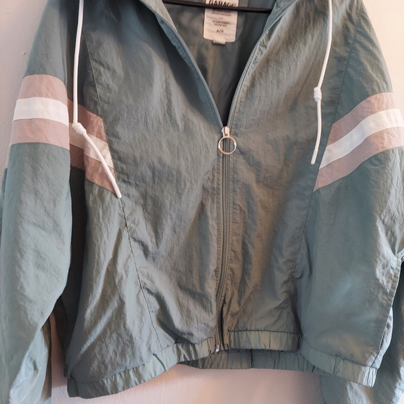 Garage windbreaker - Picture 3 of 8